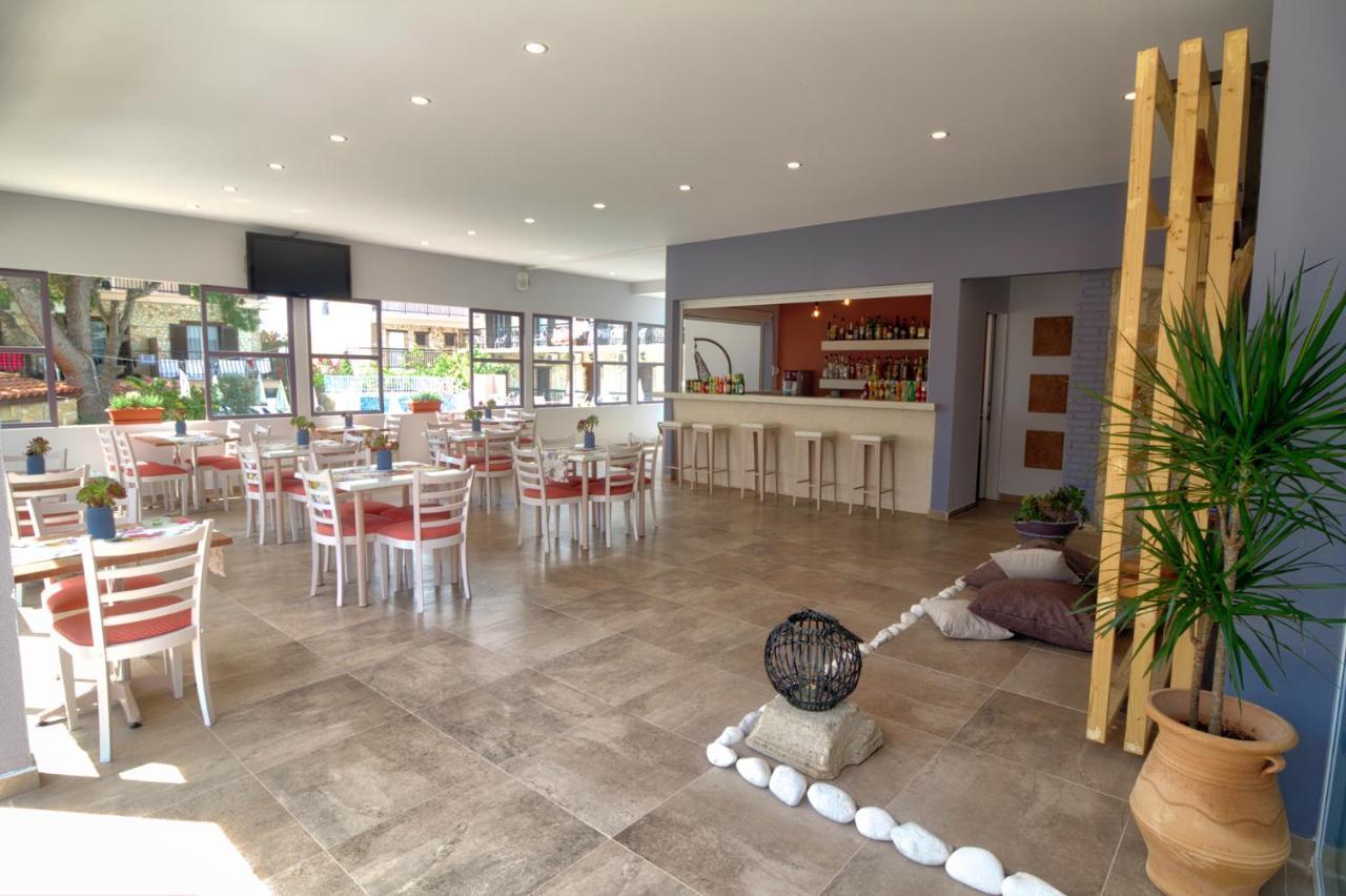 Hotel de apartamente Two Brothers & Apts 3*